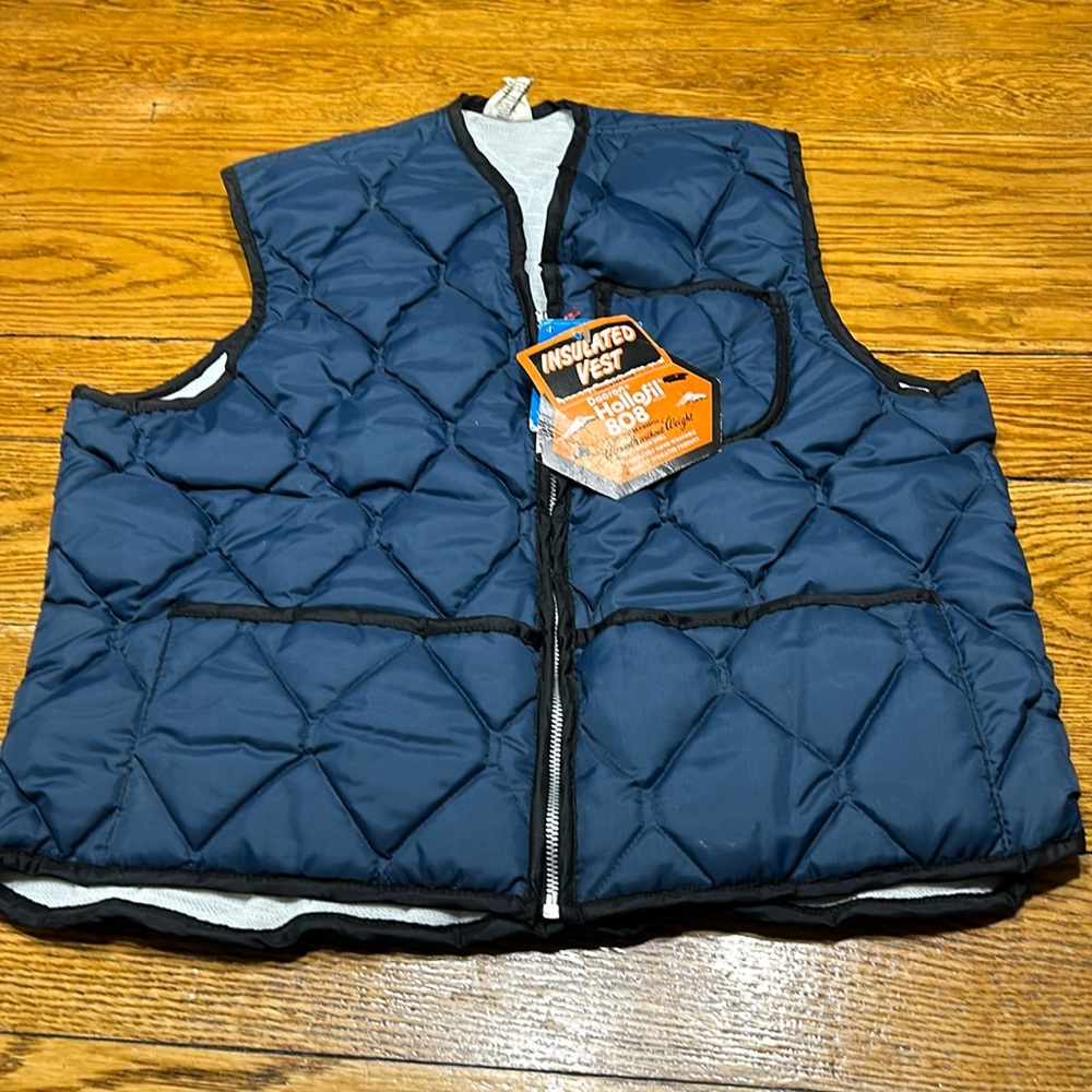 Dacron Hollofil 808 insulated vest.  Vintage new old stock.  Large 42-44.